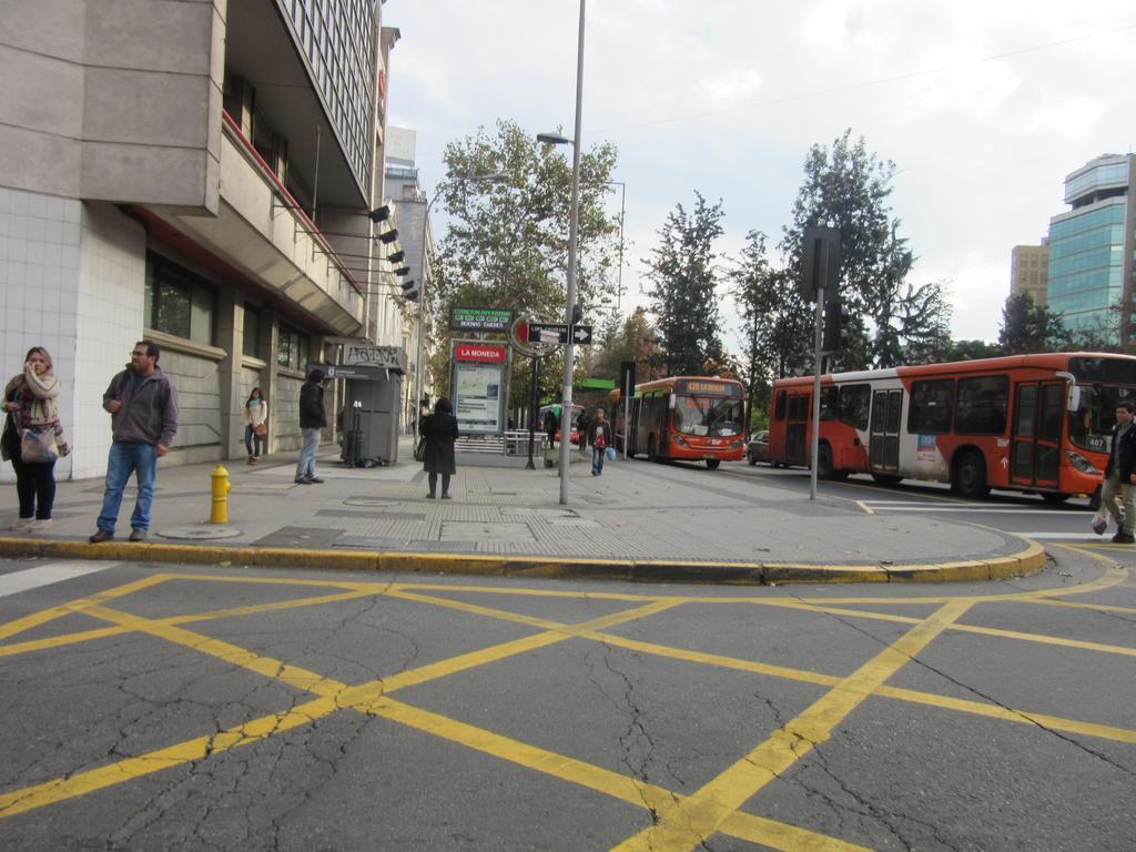 サンティアゴDepartamento Paseo Bulnes Metro La Monedaアパートメント エクステリア 写真